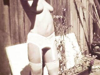 Pretty Girls #056: Valerie